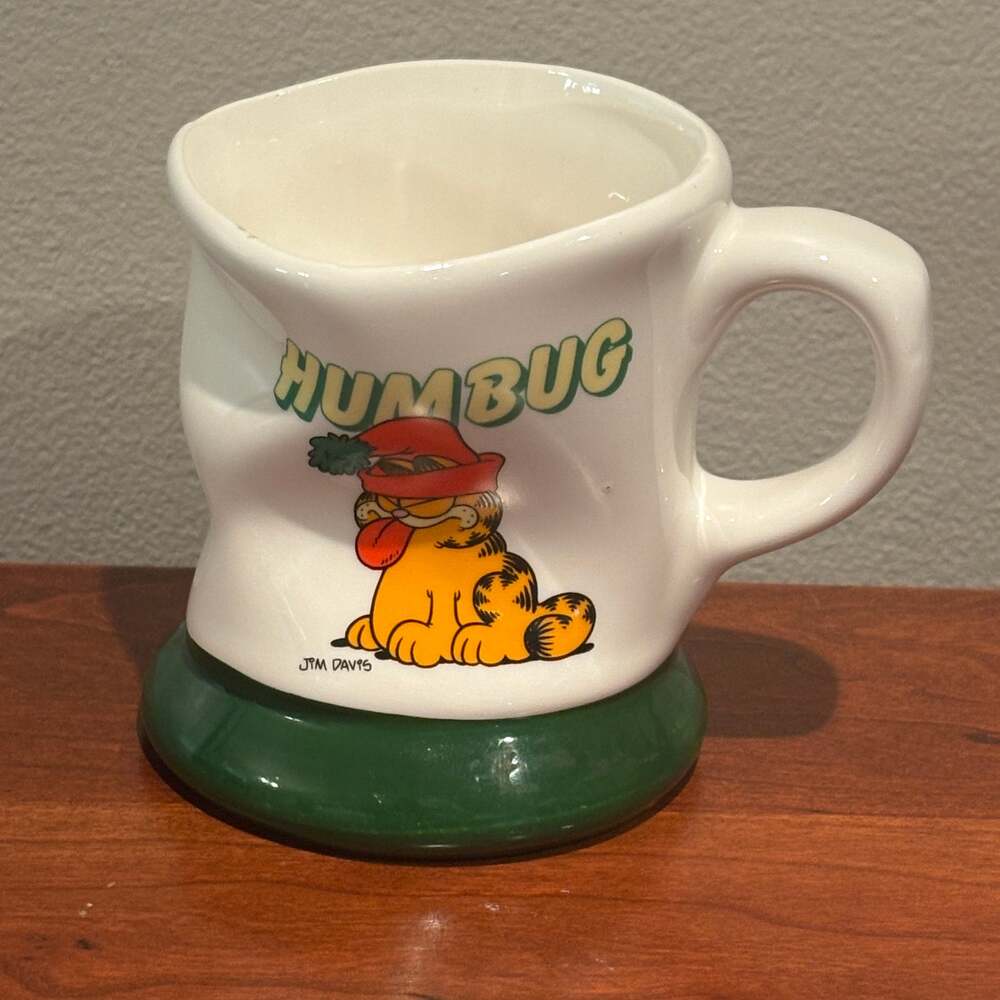 Vintage 1978 Enesco Garfield Humbug Crumpled Ceramic Coffee Mug
